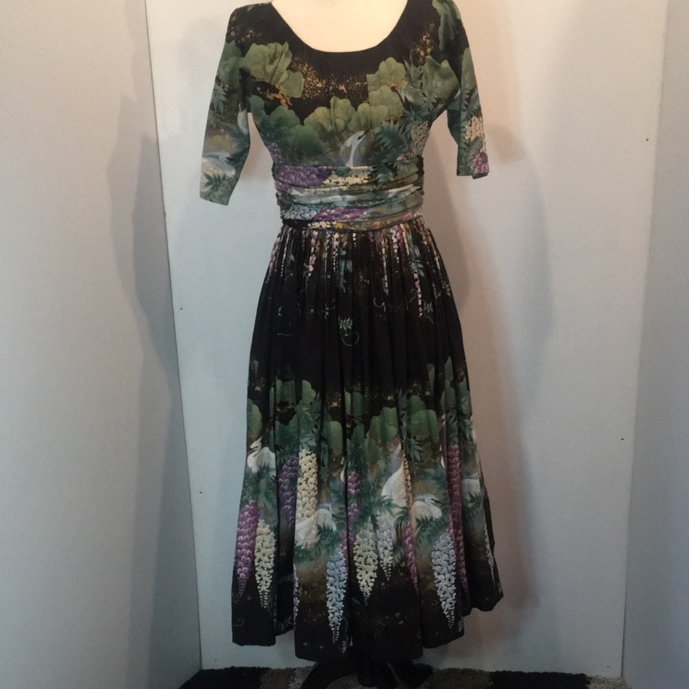 TRACYFEITH Dress XS . 100% cotton .Gorgeous design